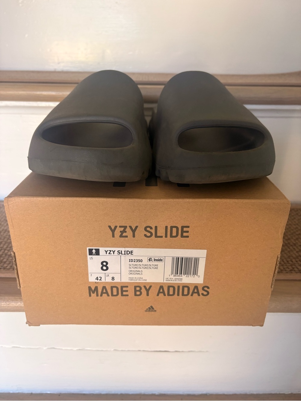 adidas YZY Slide in Olive